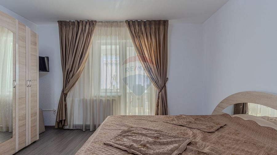 Casa / Vila cu 10 camere de vanzare in Moieciu de Jos - 16