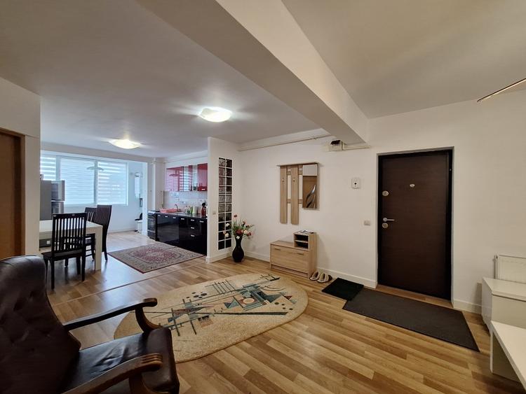Apartament cu 2 camere, 67 mp, zona Florilor - 1