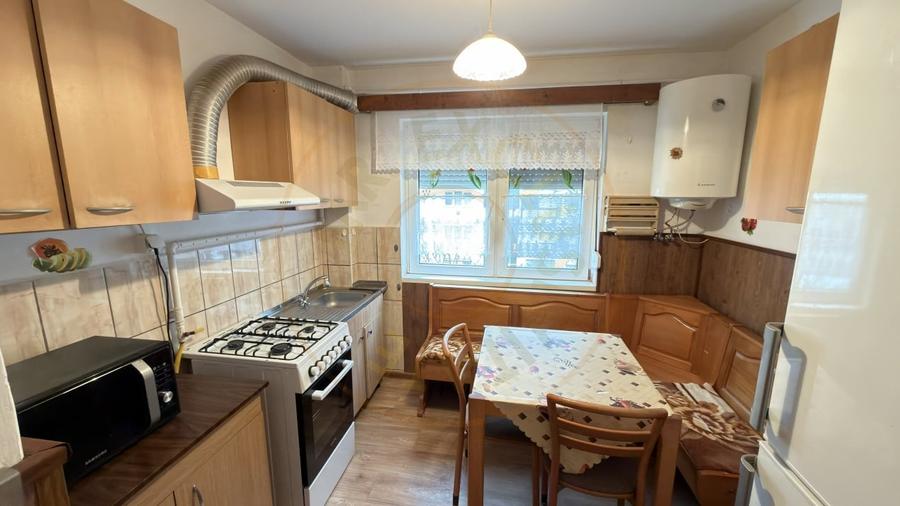 Apartament 2 camere Zona Penny Etaj II, Ignișului 28 - Carei - - 2