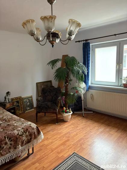 Vand casa D+P inalt zona Moara de Scoarta - 1