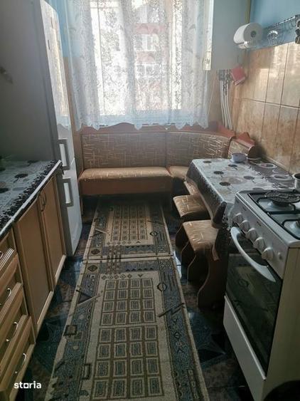 Vand apart.3 camere str.Motorului 4 - 3