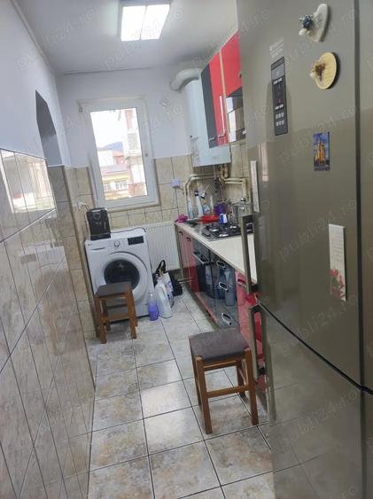 Apartament cu 2 camere decomandat în Petros