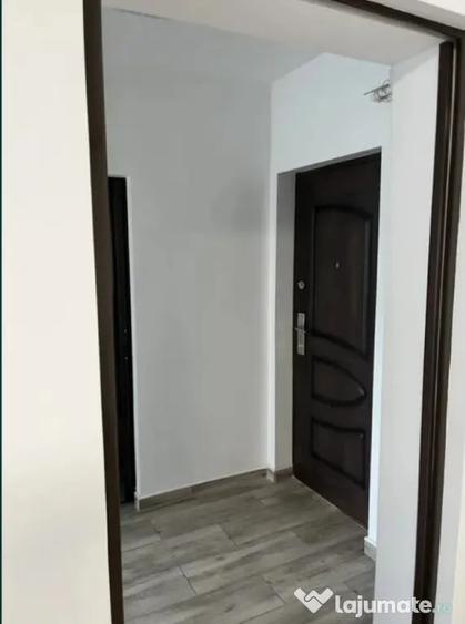 Garsonieră decomandată în Gării