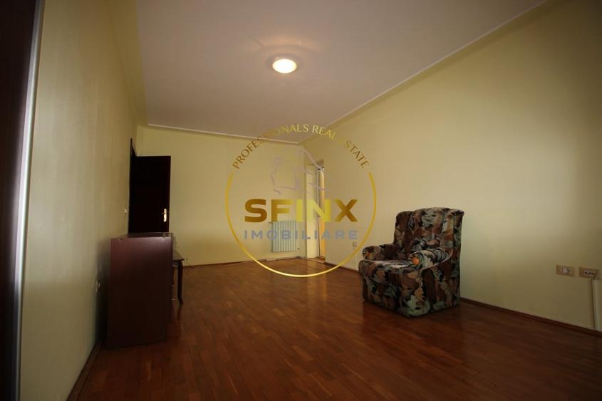 Vila impunatoare cu iesire la lac, Peris - 10