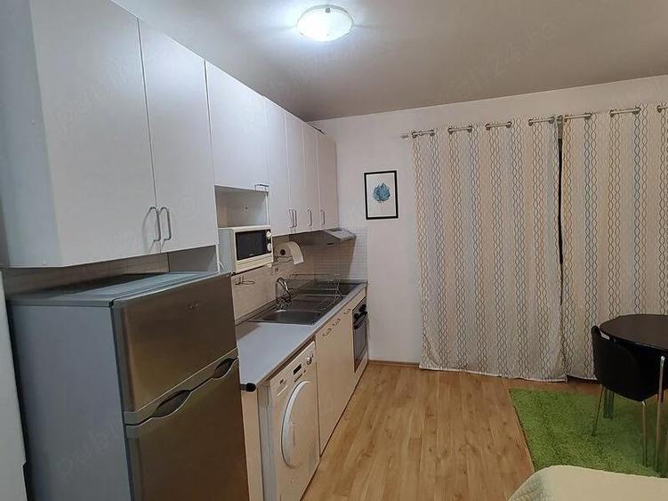 Politehnica,strada Fabricii,particular,parcare subterana,bloc nou,paza, metrou Lujerului,linia 41 - 1