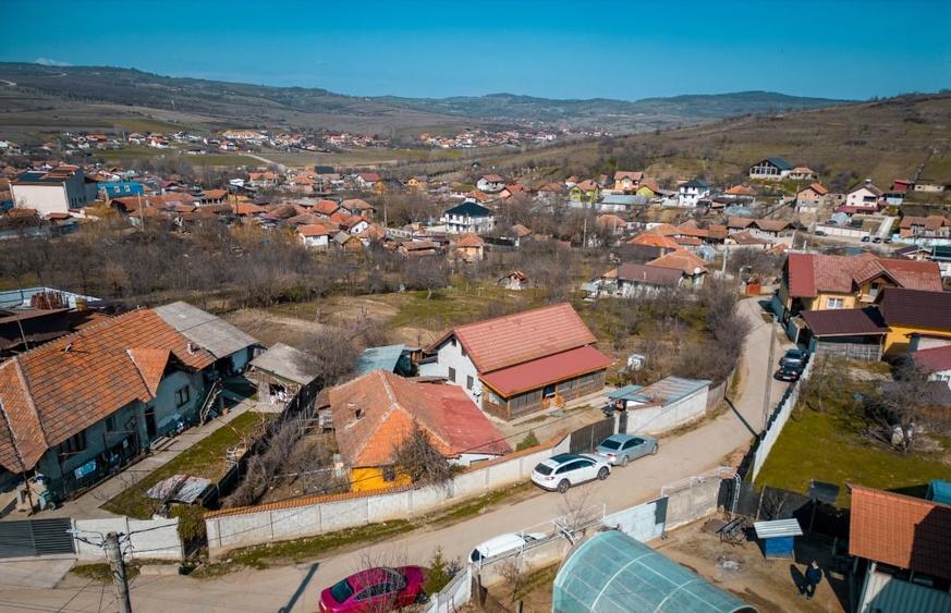 Proprietar, vând casă nouă (186mp) + casă veche și 1600mp teren - 4