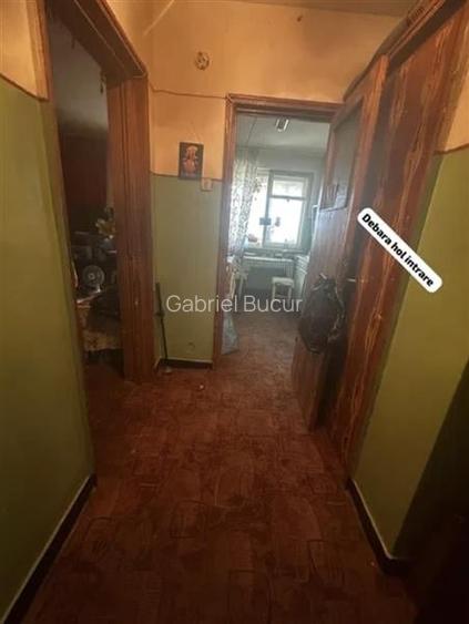 Vanzare Apartament 2 Camere Semidecomandat Berceni-Straduintei