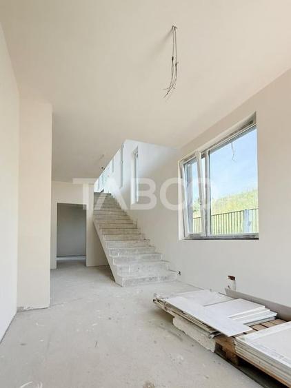 De vanzare casa individuala cu garaj teren de 700 mp zona Wonderland - 2