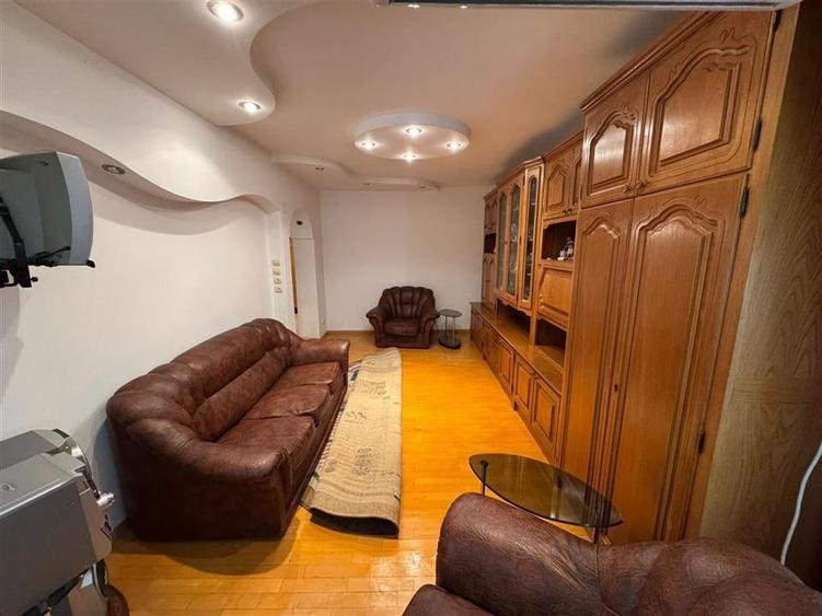 Apartament 3 camere, 72mp, etaj 2, zona fostul Tribunal - stradal - 7