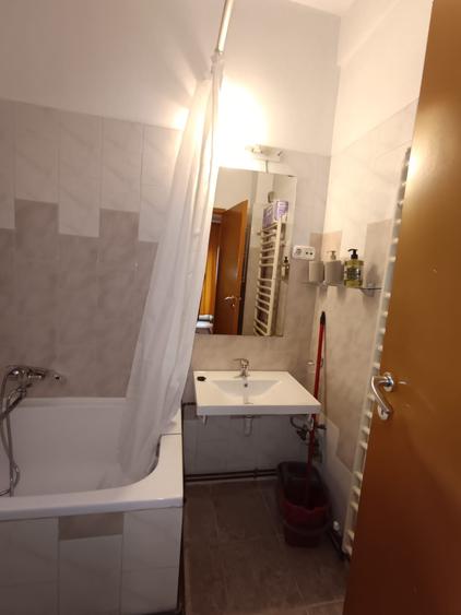 Vanzare - 4 camere - Armeneasca - Piata Rosetti - 14