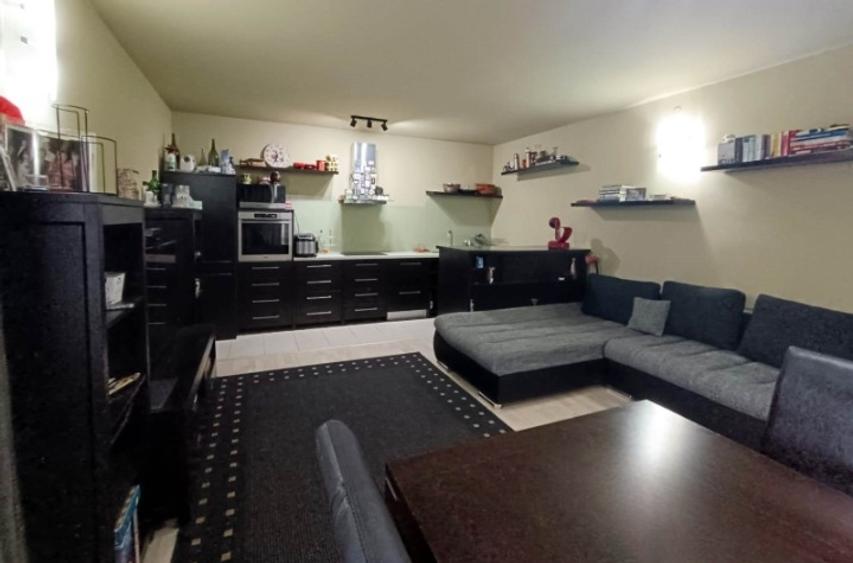 Imobil 3 apartamente, posibilitate spatiu comercial stradal Bdul Grivitei - 1