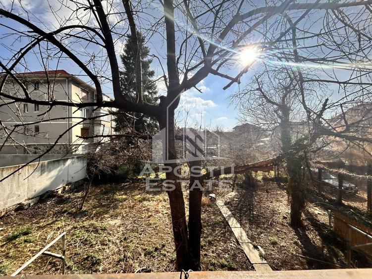Casă individuală cu intrări separate in zona Complexului Studentesc - 2