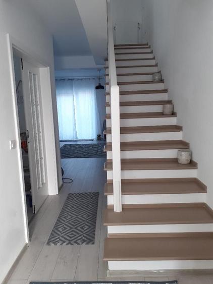 Casa duplex 4 camere Visan | 107 mp | 250 mp teren | Terasa | 2 parcari - 3