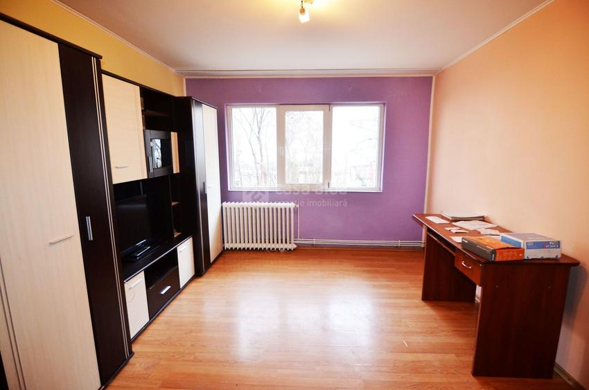 Zimbru - apartament cu 2 camere, LIBER, mobilat si utilat - 1