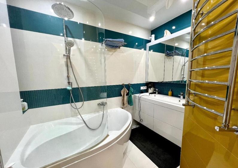 De inchiriat 3 camere zona Bulgaria - 1