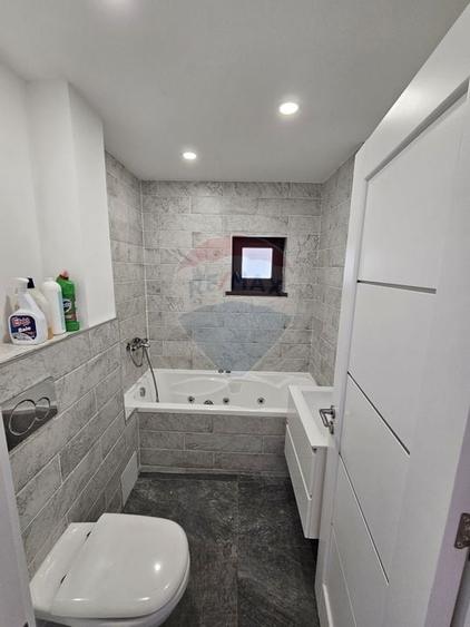 Apartament cu 3 camere de vânzare pe Magheru/Valcea - 10