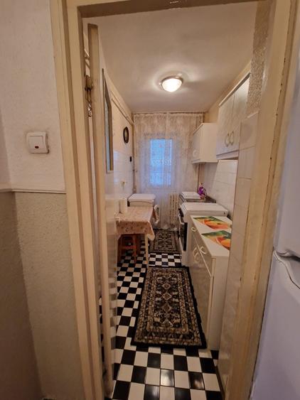 Apartament cu 2 camere, decomandat, zona Mircea cel Batran - 5