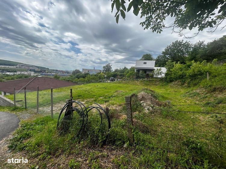 Teren Corunca 603 mp, str.Liliacului detine proiect si autorizatii - 1