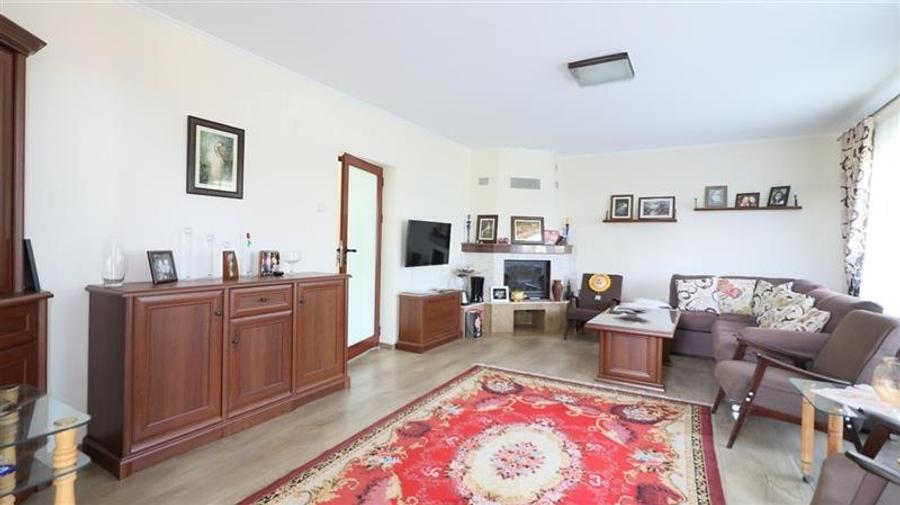 Casa deosebita in V.Lupului - 5