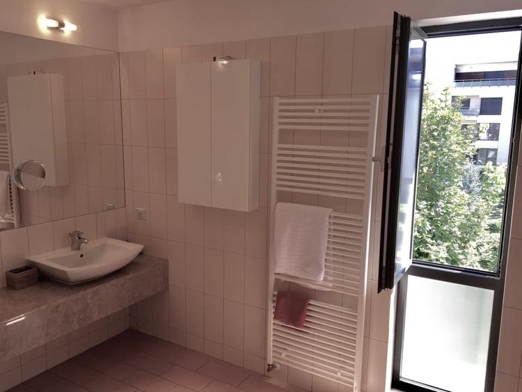 Apartament cu trei camere si doua locuri de parcare, in Baneasa Rezidential - 9