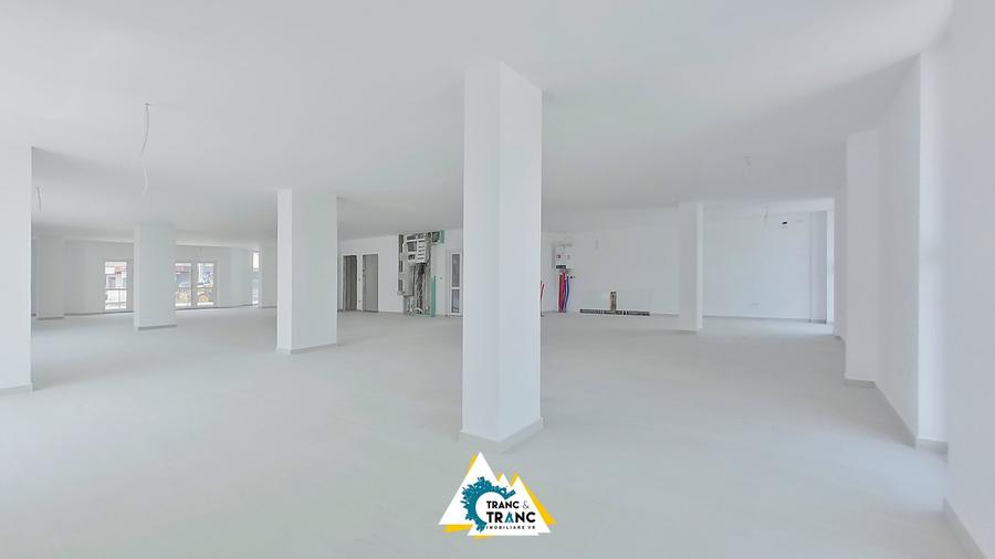 Spațiu comercial nou, de 290 mp, la prima inchiriere, pe Calea Radnei - 5