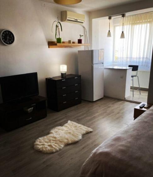 Proprietar garsoniera Aparatorii Patriei-Berceni. confort 1 - 2