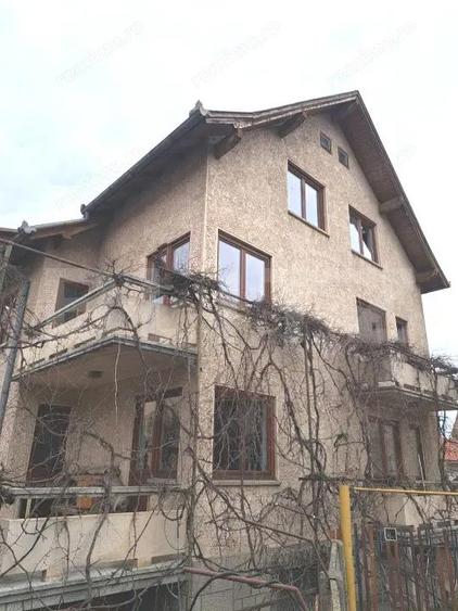 Vila cu priveli?te spre Tampa, in zona lini?tita din Bra?ov - 1