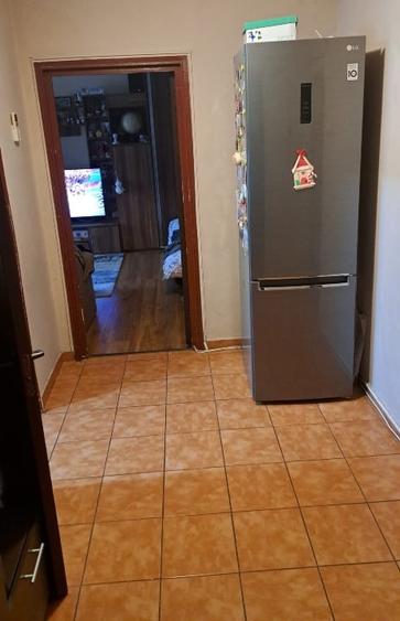 2 camere decomandat | bloc 1982, 52 m² | Parcare | Lângă metrou - 12