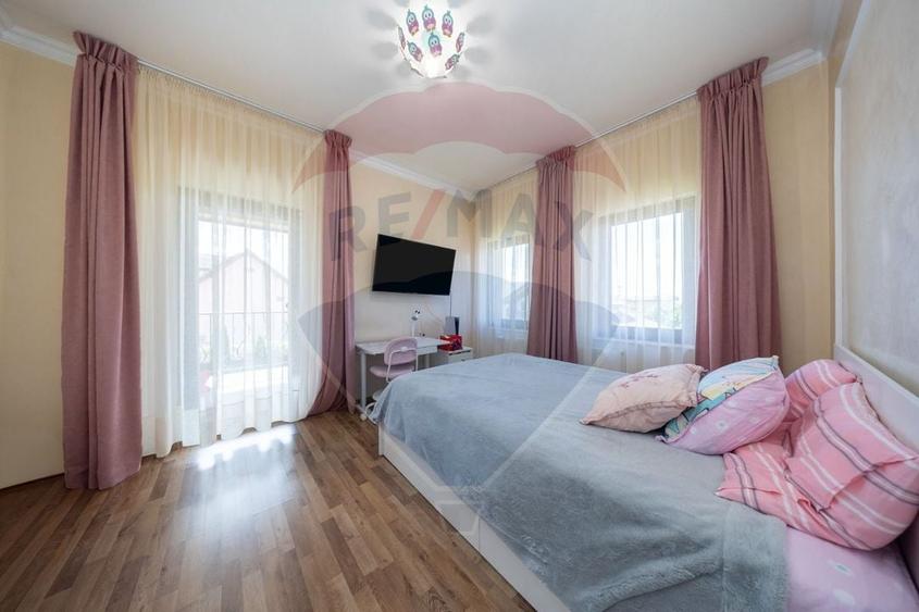 Casă  superba complet utilata teren 660mp - 24