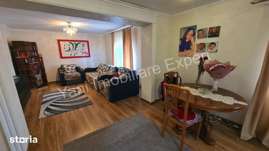 Casă cu 6 camere cu Teren 320 Mp în Corbeni