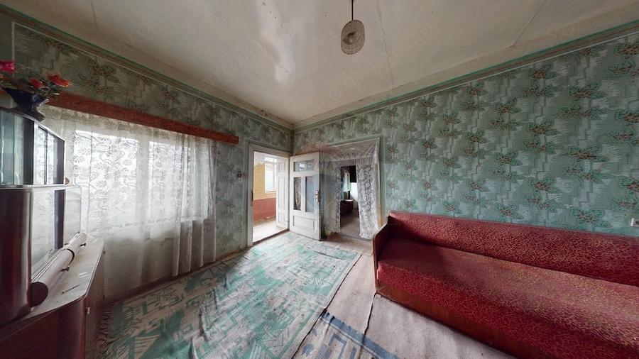 Casă cu Teren 1044 Mp în Jibert