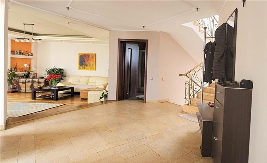 Vila cu 6 camere si 489mp teren, Andrei Muresanu - 3