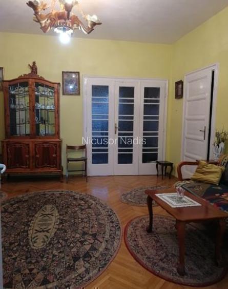 Apartament  de vânzare + garsonieră