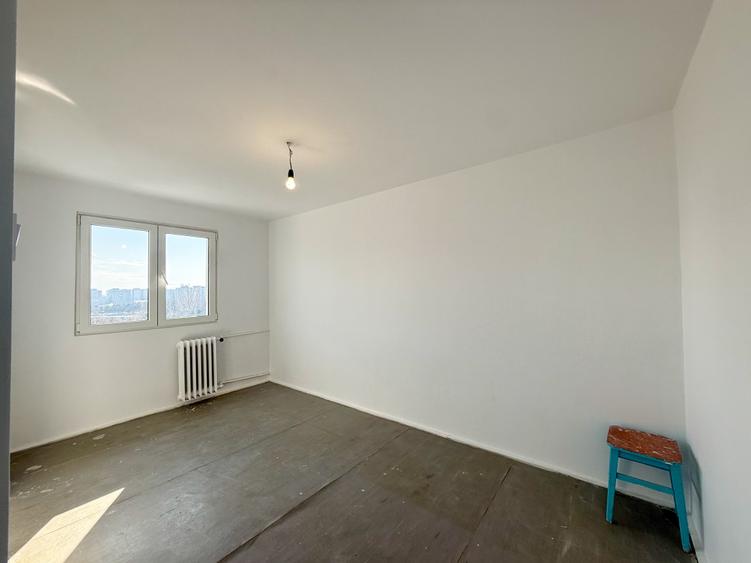 Vanzare Garsoniera Metrou Parc Drumul Taberei, Piata Moghioros - 2