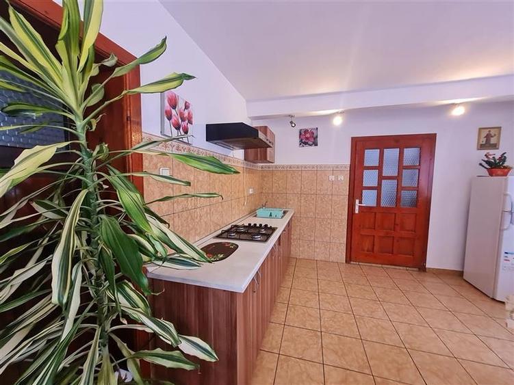 FILM! Pensiune in decor de poveste, loc de istorie si legenda, Moieciu de Jos, B - 28