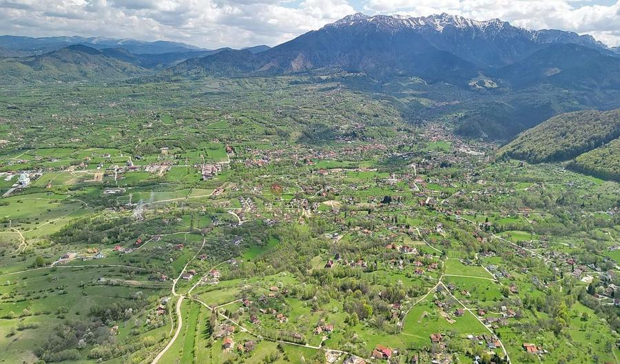 Teren intravilan Bran- Predelut - 10