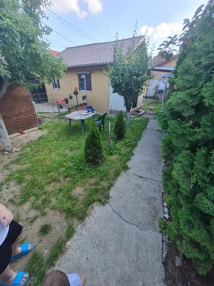 Vanzare casa + teren + garaj + foisor - 3