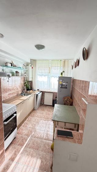 ZONA MANIU 3camere etaj2, finisat, balcon mare ,orientare sudica! - 2