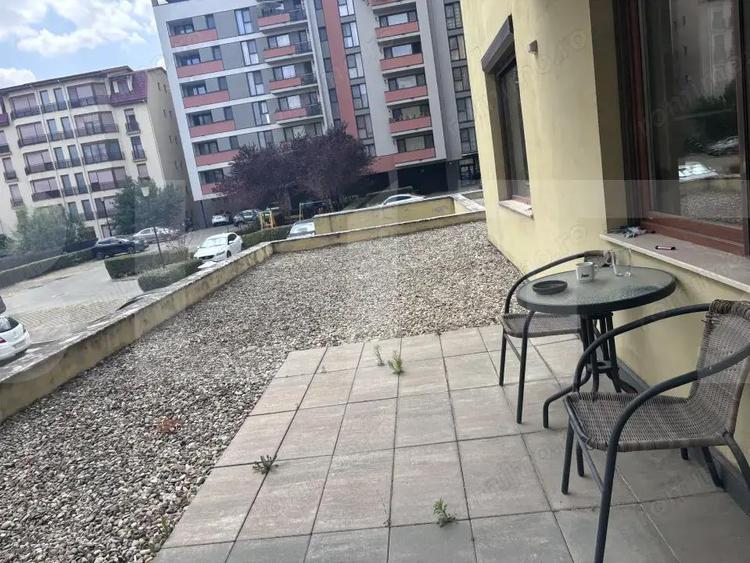 Apartament cu terasa cat o gradina locul perfect pentru un nou inceput! - 2