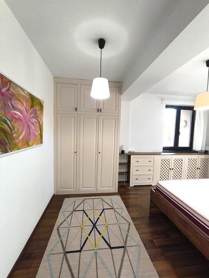 Apartament cu 3 camere decomandat în Pipera