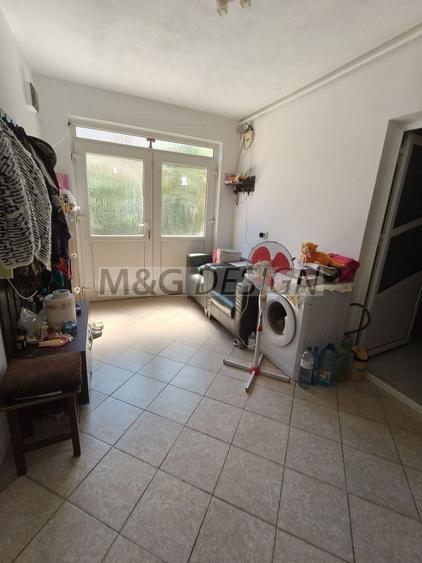 Casă individuală cu 7 camere cu Canalizare în Biled