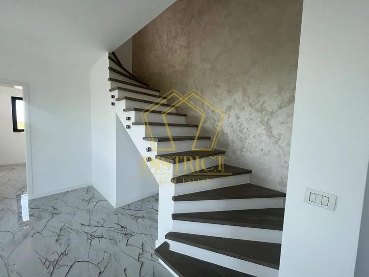 Duplex superb cu 4 camere despartit prin camera tehnica I Giroc - 9