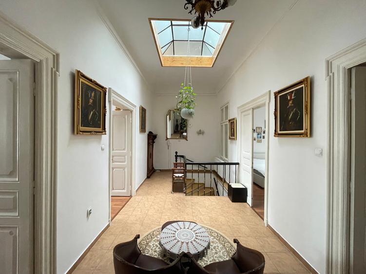 Apartament spectaculos de 4 camere într-o vilă cu farmec istoric, Victoriei - 9