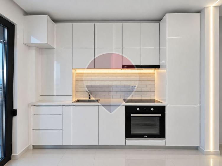 Apartament cu 2 camere semidecomandat, mobilat în Central