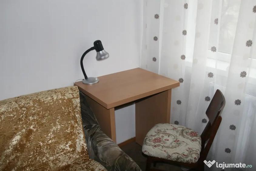 Apartament cu 3 camere decomandat în Tomis Nord