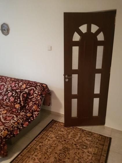Apartament cu 2 camere semidecomandat, mobilat în Teiul Doamnei