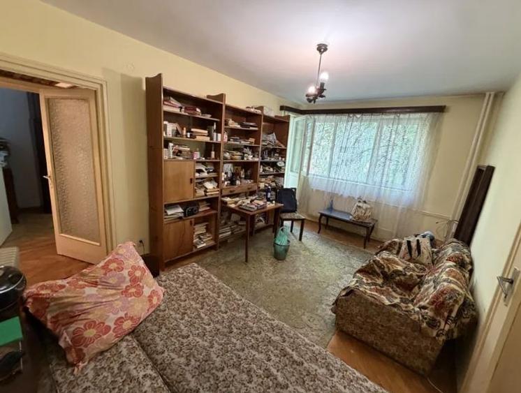 Apartament cu 2 camere semidecomandat, mobilat în Tineretului