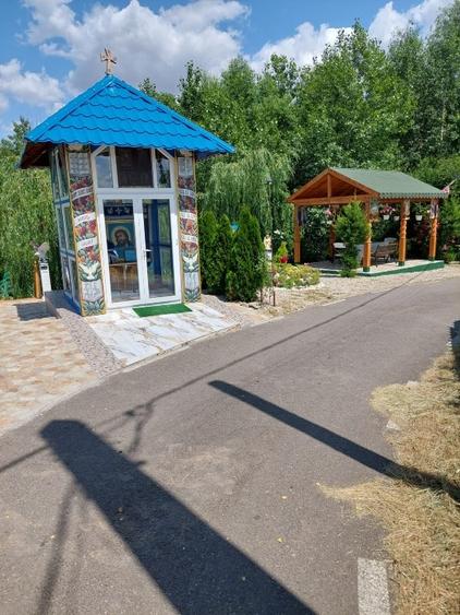 Casă individuală cu 2 camere cu Teren 4500 Mp în Ionești