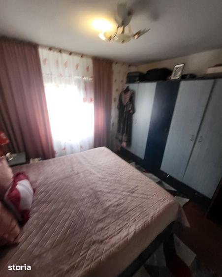 Apartament cu 3 camere decomandat în Republicii
