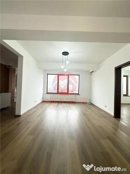 Spațiu comercial, de 60 mp, în Central
